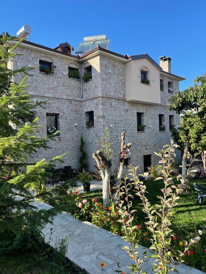 Bujtina Liana Voskopoje Hotel Luaran gambar