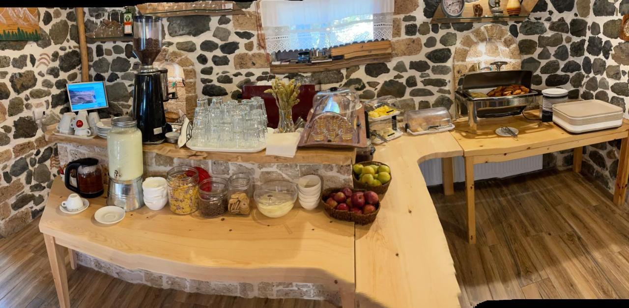 Bujtina Liana Voskopoje Hotel Luaran gambar