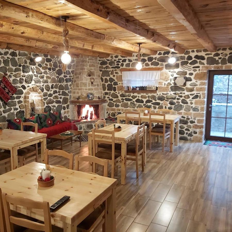 Bujtina Liana Voskopoje Hotel Luaran gambar