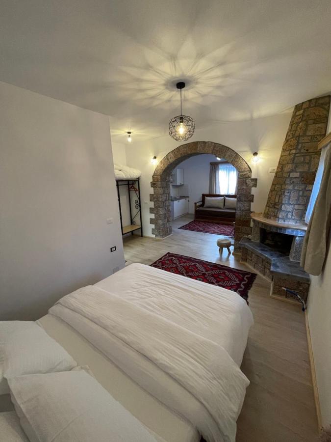 Bujtina Liana Voskopoje Hotel Luaran gambar
