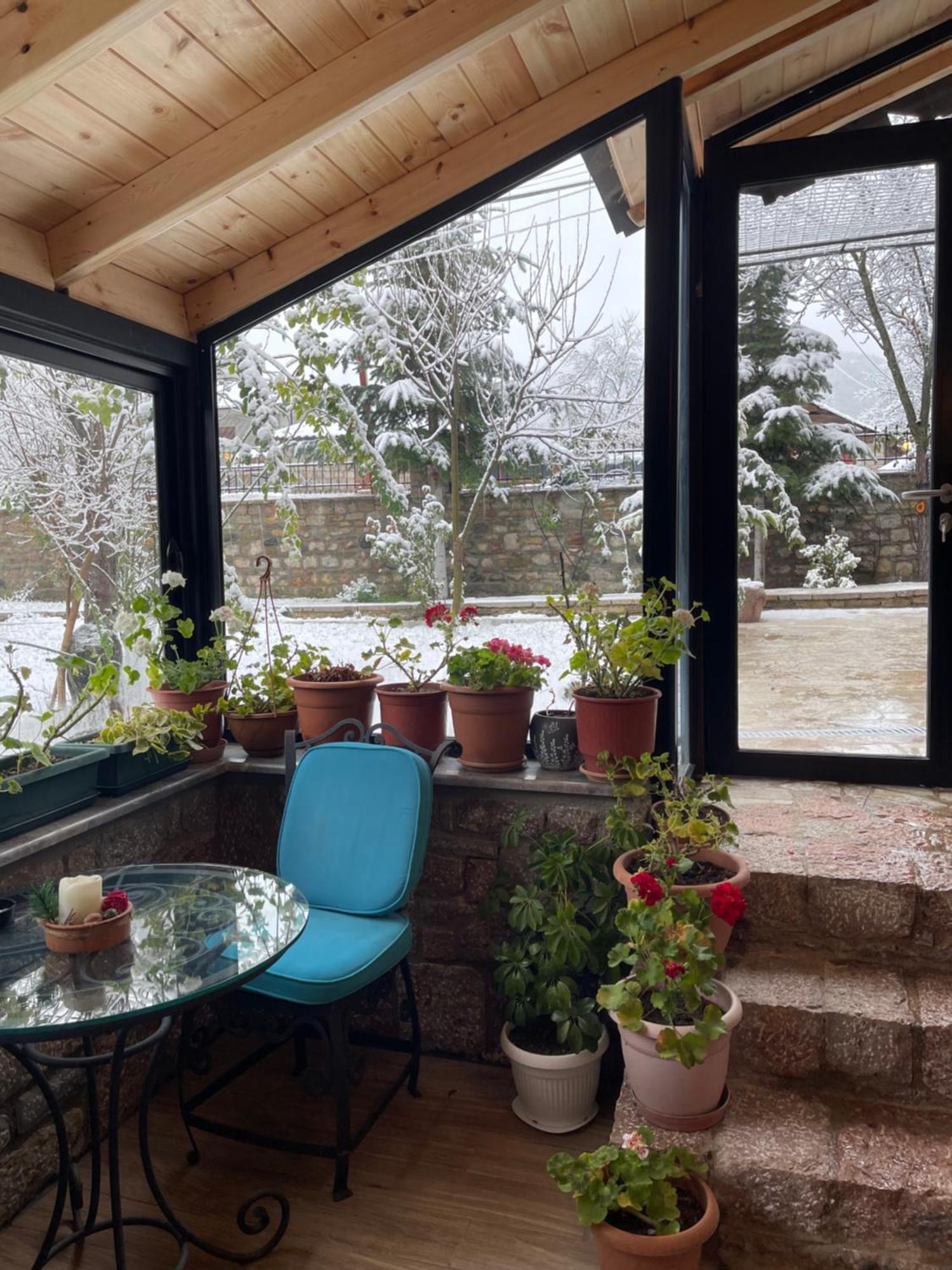 Bujtina Liana Voskopoje Hotel Luaran gambar