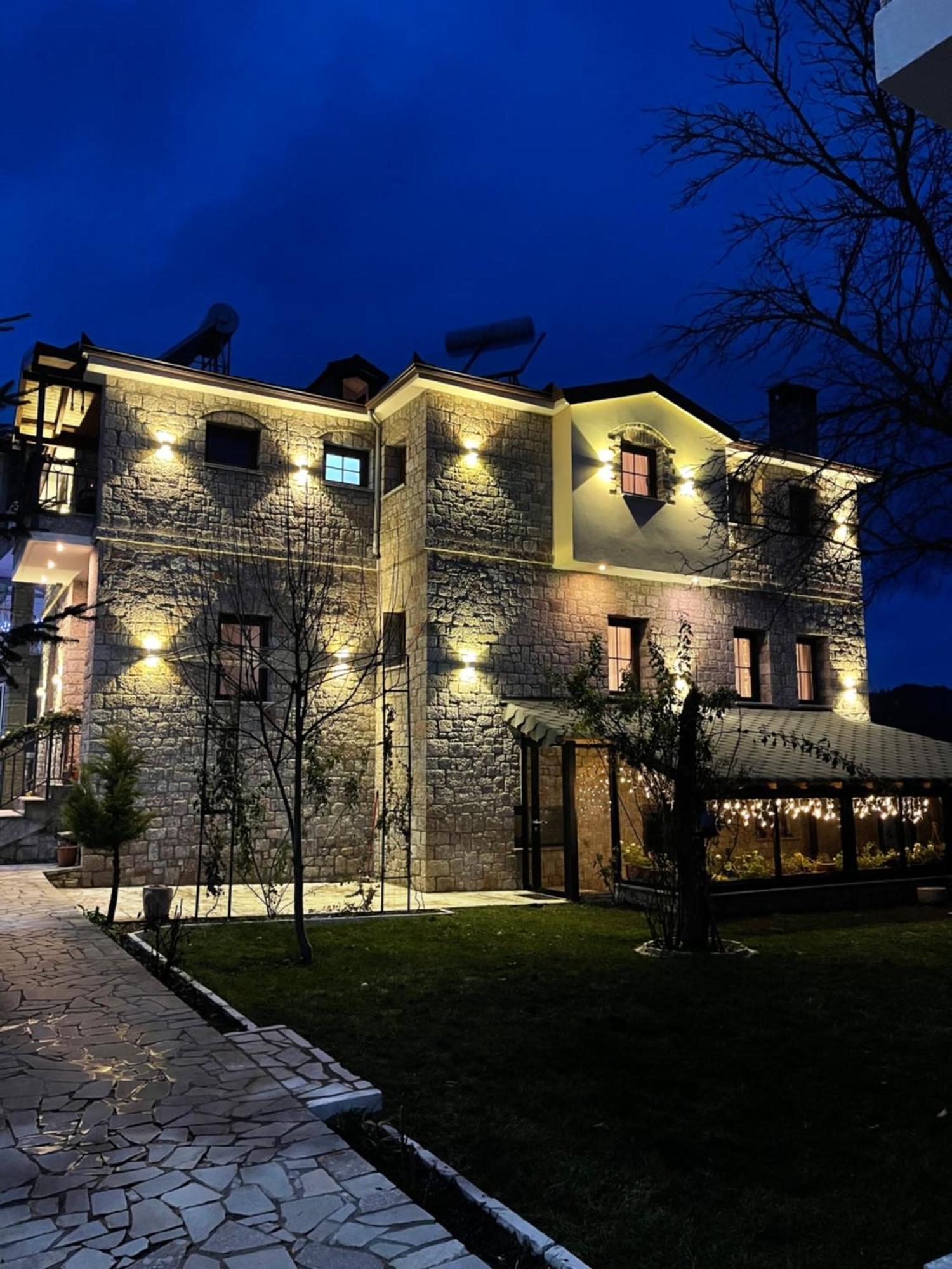 Bujtina Liana Voskopoje Hotel Luaran gambar